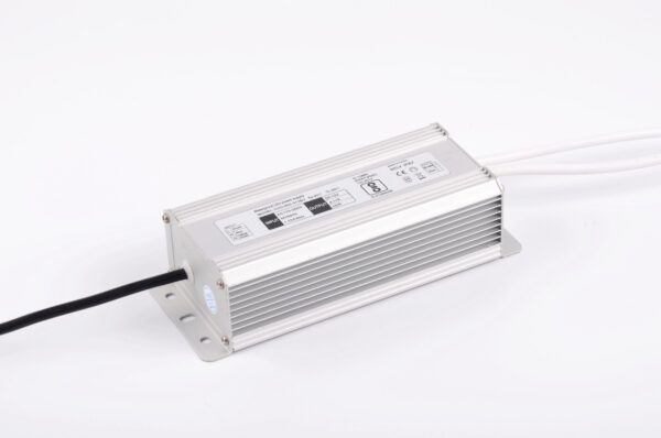 DRIVER 12V DC C/VOLT 50W (5W-40W) RECT IP67 LED